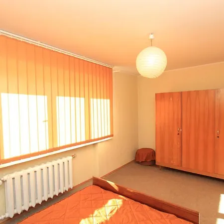 Bomm Apt Allee Albert Caupain *